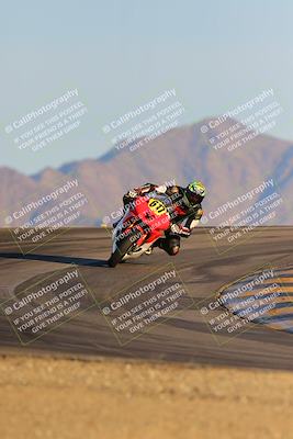 media/Dec-16-2023-CVMA (Sat) [[bb38a358a2]]/Race 13 Amateur Supersport Middleweight/